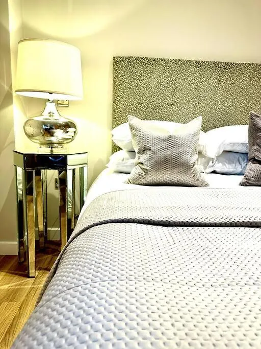 Exclusive Marina View Apartment Free Parking Cardiff