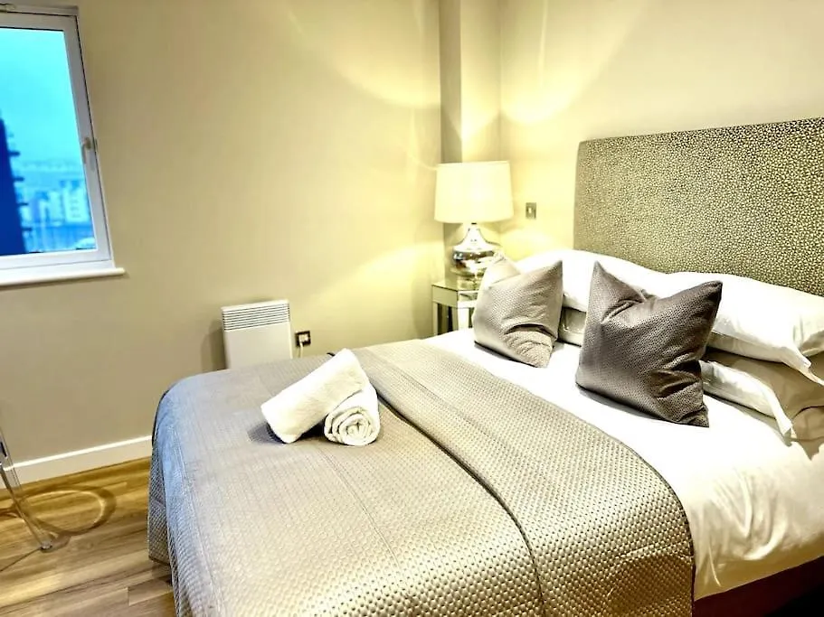 Exclusive Marina View Apartment Free Parking Cardiff United Kingdom