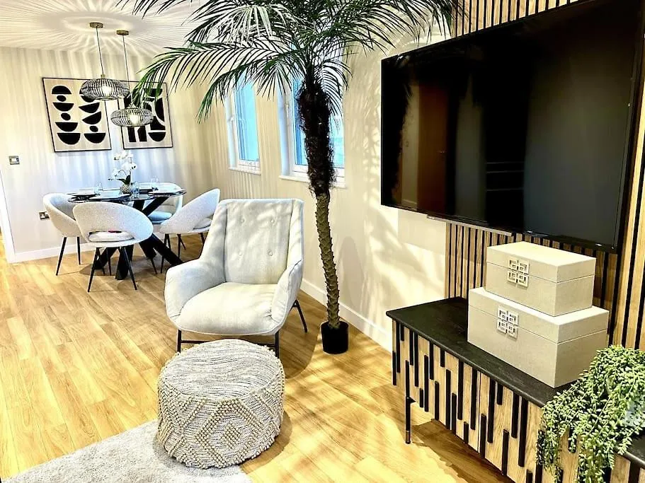 Exclusive Marina View Apartment Free Parking Cardiff