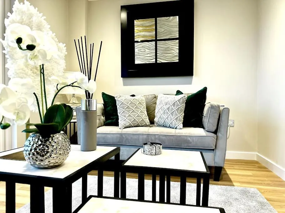 Exclusive Marina View Apartment Free Parking Cardiff
